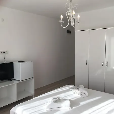 Hotel Assos Ayan