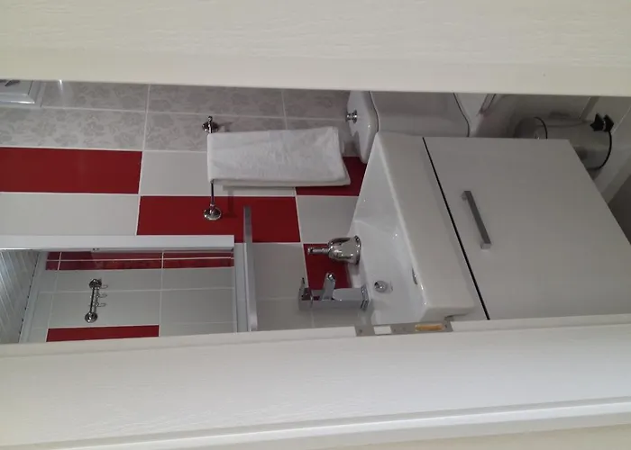 Assos Ayan מלון 2*